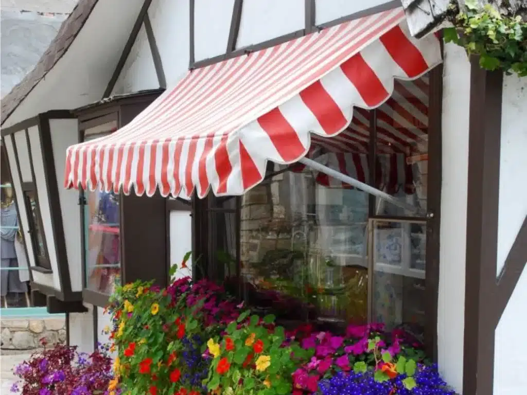 Which Stationary Awning Model Is Perfect for Your Home 2