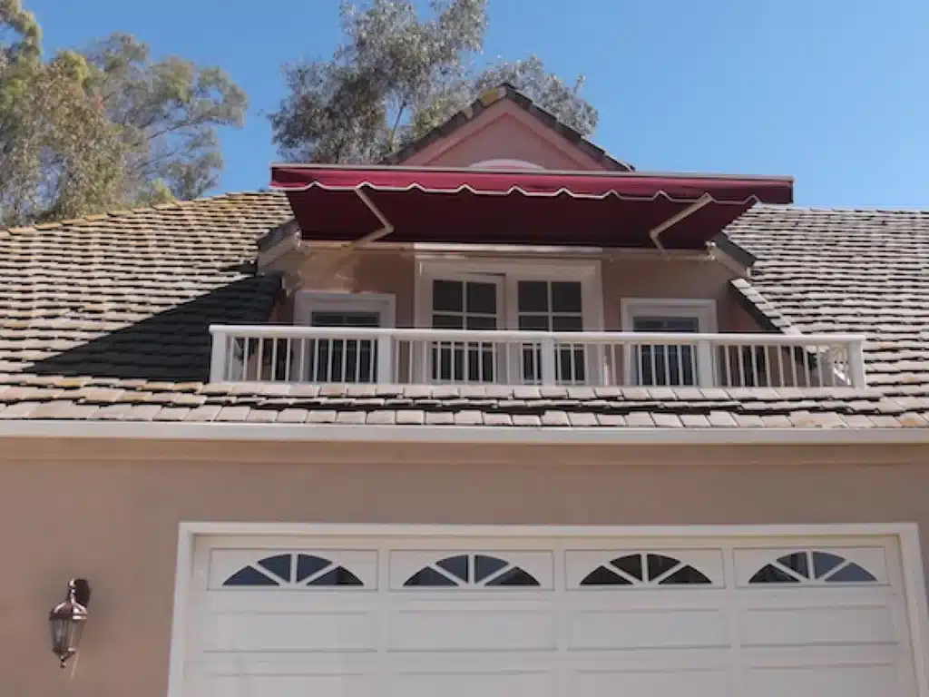 5 Examples of Window Awning Models and Why They Are Right for Your Backyard 2